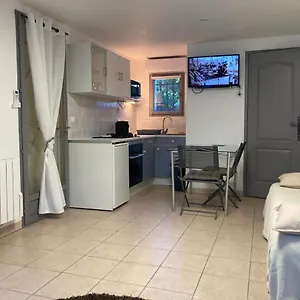  Appartement Pied Dans L Eau France